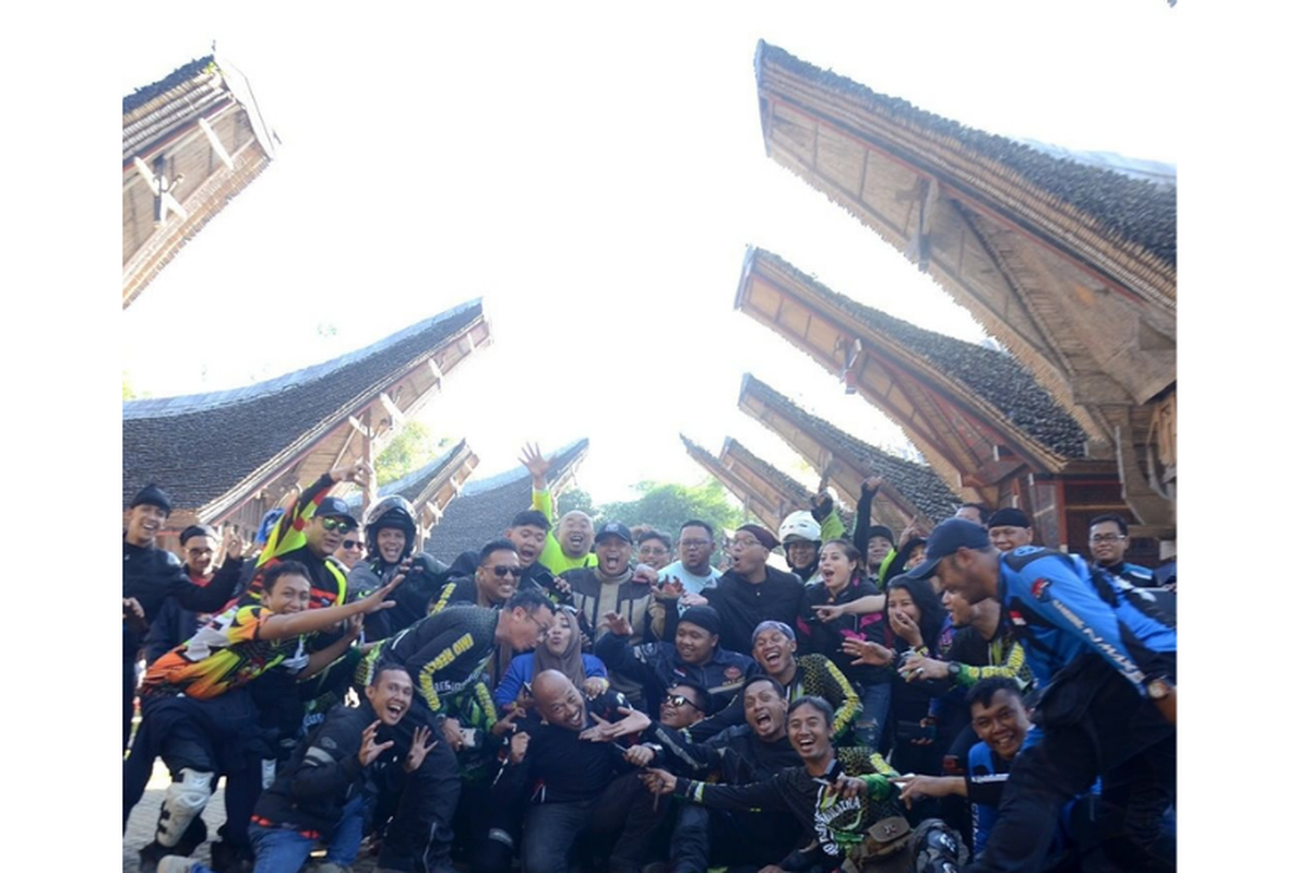 Pengurus IMO melakukan touring di Tana Toraja. 