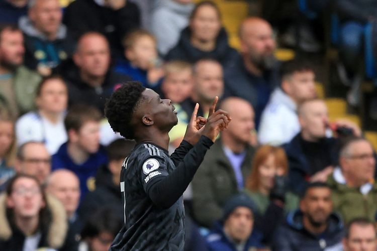 Bukayo Saka melakukan selebrasi usai mencetak gol dalam laga Liga Inggris 2022-2023 antara Leeds vs Arsenal di Stadion Elland Road, 16 Oktober 2022.