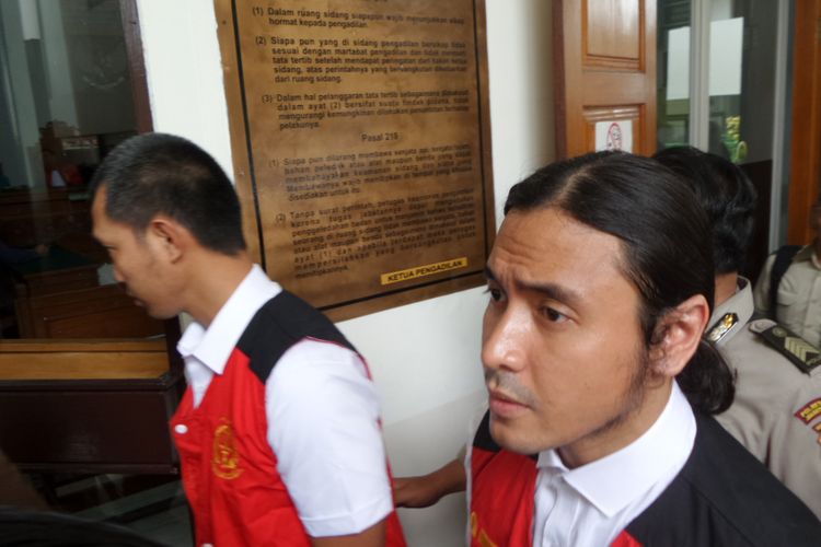 Marcello Tahitoe menjalani sidang perdana atas kasus dugaan penyalahgunaan narkoba jenis ganja di Pengadilan Negeri (PN) Jakarta Selatan, Selasa (31/10/2017).