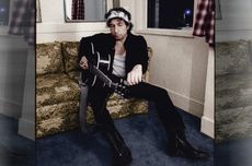 Lirik dan Chord Lagu Standing in the Doorway - Bob Dylan