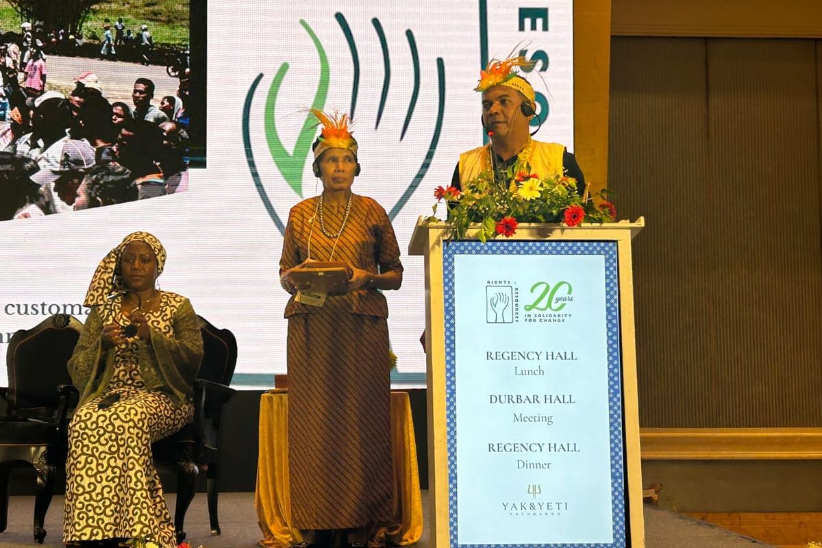Mayarakat adat Kepulauan Aru merauh penghargaan dari RRI.
