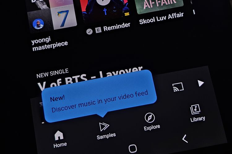 Tab Samples di YouTube Music sudah hadir di Indonesia. Fitur ini menjadi tempat khusus bagi pengguna untuk bisa menemukan lagu-lagu baru lewat potongan klip dan musik dengan cara swipe up.