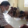 Sekolah Kebanjiran, Siswa di Pasangkayu Belajar Darurat di Masjid dan Rumah Warga