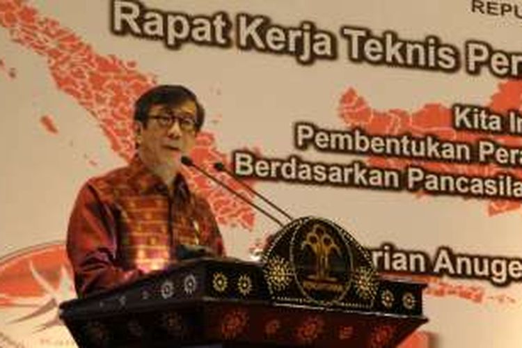 Menteri Hukum dan HAM Yasonna Laoly, saat menghadiri acara pemberian Anugerah Nawacita Legislasi 2016, di Hotel Mercure, Ancol, Jakarta Pusat, Jumat (24/6/2016).