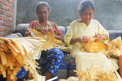 Momen Idul Adha, Tambahan Rezeki bagi Pengrajin Besek di Magetan