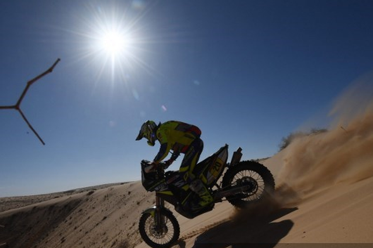 Pebalap asal Perancis, Johnny Aubert yang menjadi salah satu peserta Reli Dakar 2020 yang berlangsung di Arab Saudi.