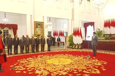 Disaksikan Jokowi, Ridwan Mansyur Disumpah Jadi Hakim MK