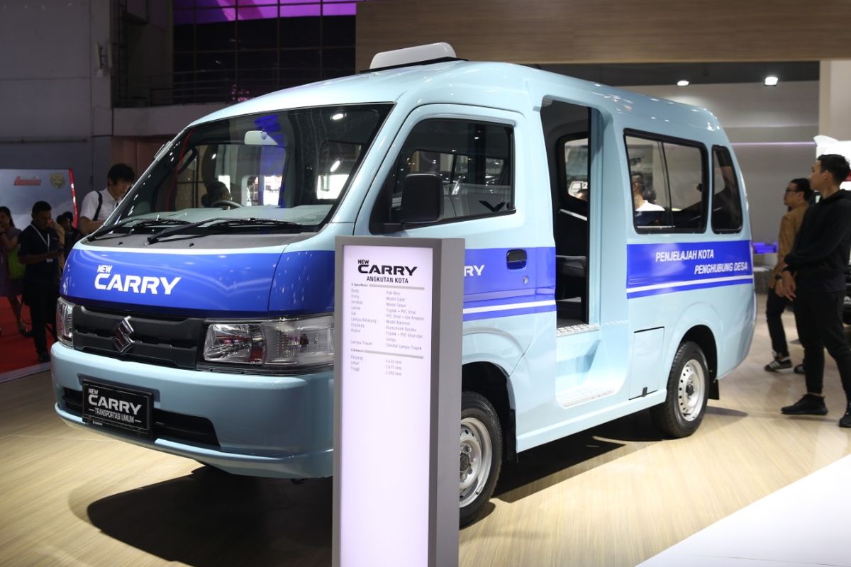 Berbagai ubahan New Suzuki Carry diperlihatkan Suzuki 