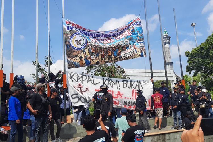 Dampak BBM Non-subsidi Mahal: Ribuan Nelayan Pati Turun Jalan, Ekonomi Pesisir Lumpuh