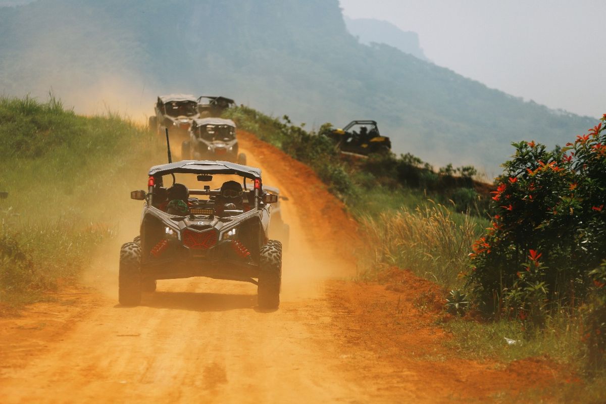 Ilustrasi Can-Am City, fasilitas main offroad di Megamendung, Bogor, Jawa Barat.