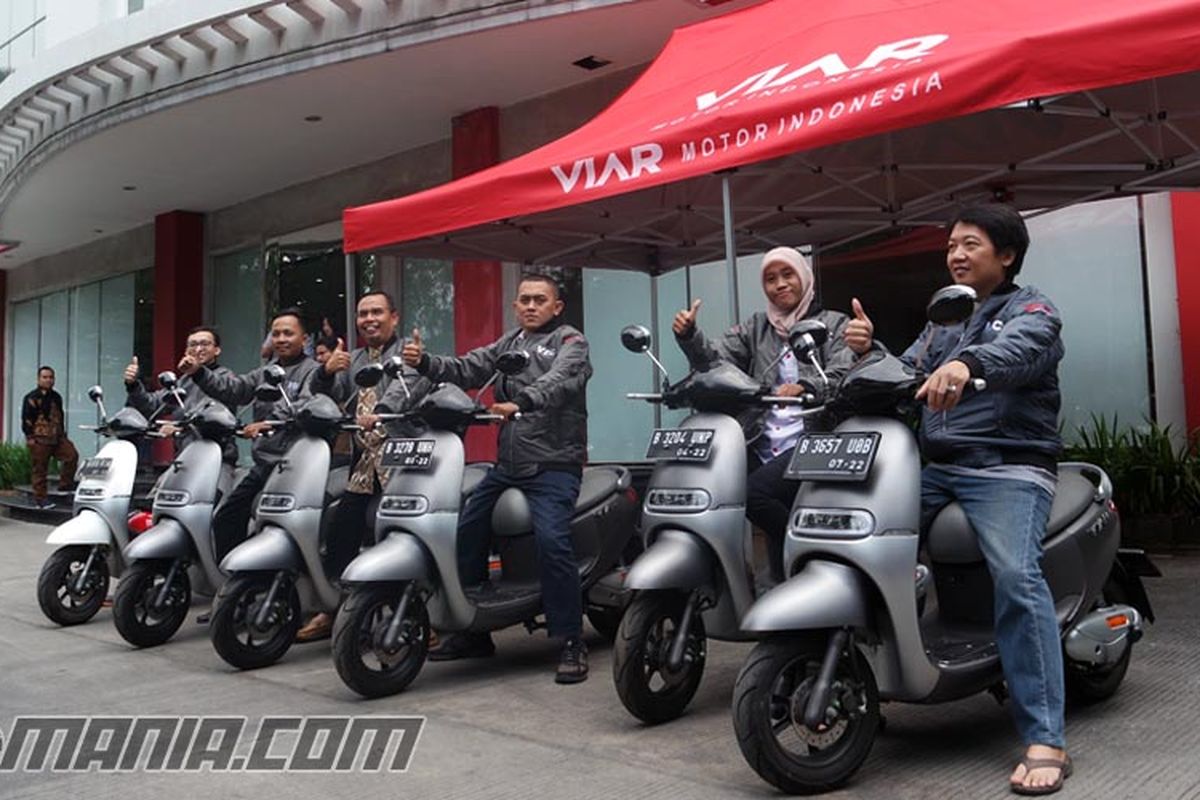 Tempat guyub para pemilik skuter listrik Viar Q1, Viar E-Motor Community (VEC), resmi berdiri , di Jakarta, Sabtu (5/8/2017). 