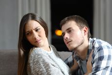 7 Cara Mengatasi Rasa Takut Berhubungan Seks