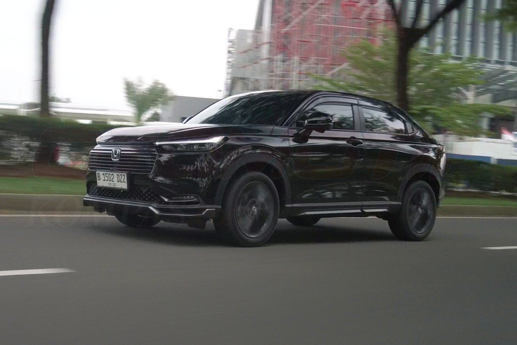 Test drive Honda HR-V Hybrid varian termurah