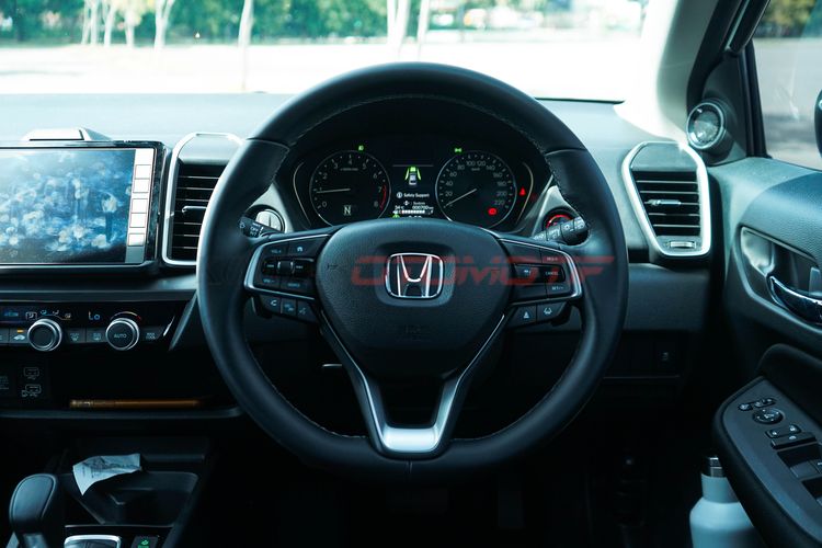 New Honda City sedan 2023 yang sudah dibekali Honda Sensing