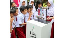 Lewat Kampanye LG Loves Green, Serahkan Karya Seni dari Sampah Elektronik ke SDN 08 Ragunan