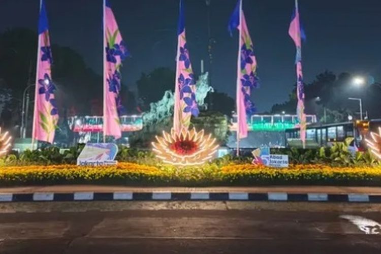 Batang Pohon Tumbang Disulap Jadi Dekorasi Serangkaian HUT Ke-499 Jakarta