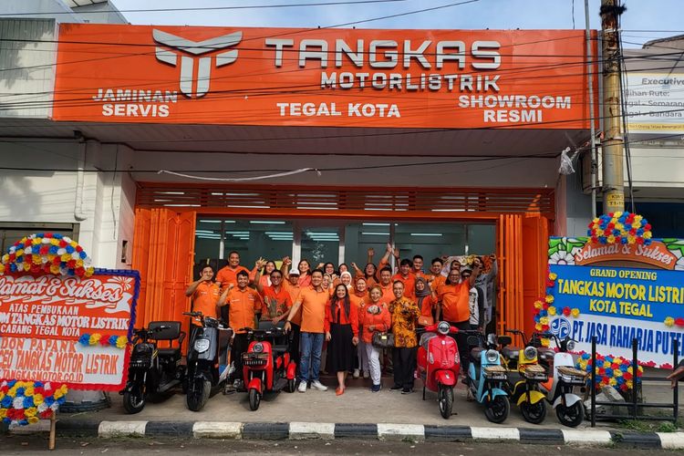 Tangkas Motor Listrik buka diler baru di Tegal, Jawa Tengah.