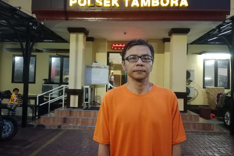 Foto pelaku yang aniaya ayah kandungnya di Jakarta Barat. Peristiwa itu terjadi pada Senin (2/1/2023) sore. 