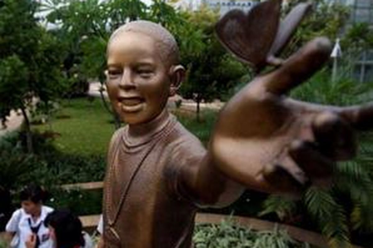 Patung Barack Obama kecil