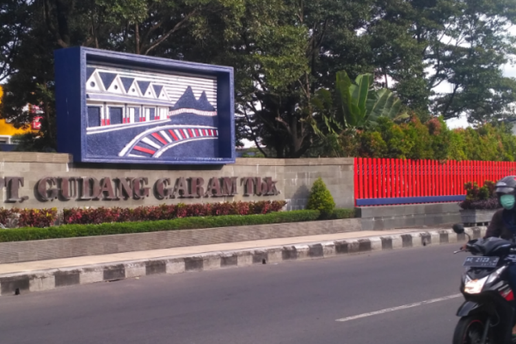 PT Gudang Garam Tbk, an East Java-based company in manufacturing clove cigarettes, which are locally known as kretek. 