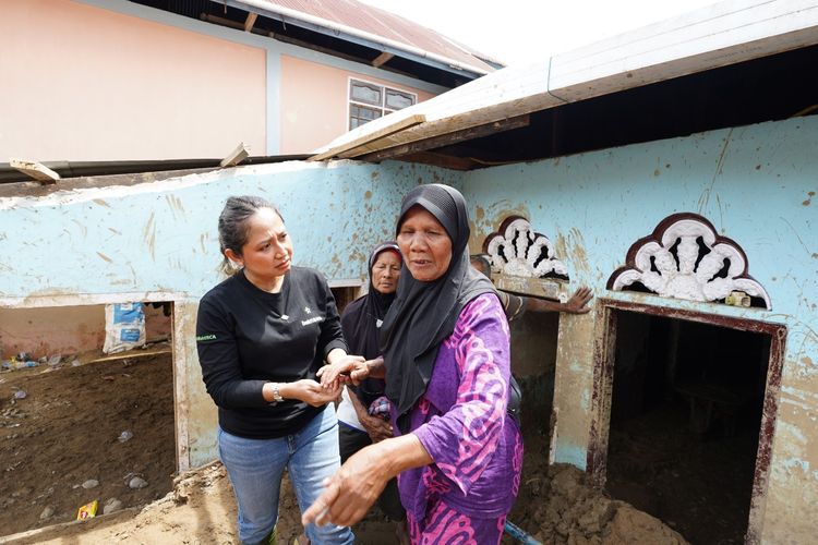BCA (BBCA) Bangun Instalasi Air Bersih dan MCK untuk Korban Banjir di Sumatera