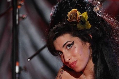 Lirik dan Chord Lagu Just Friends - Amy Winehouse