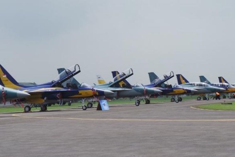 A file photo of the Indonesian Air Force T-50 Golden Eagle fighter jets from South Korea in Halim Perdanakusuma Air Force Base in Jakarta dated February 13, 2014.  