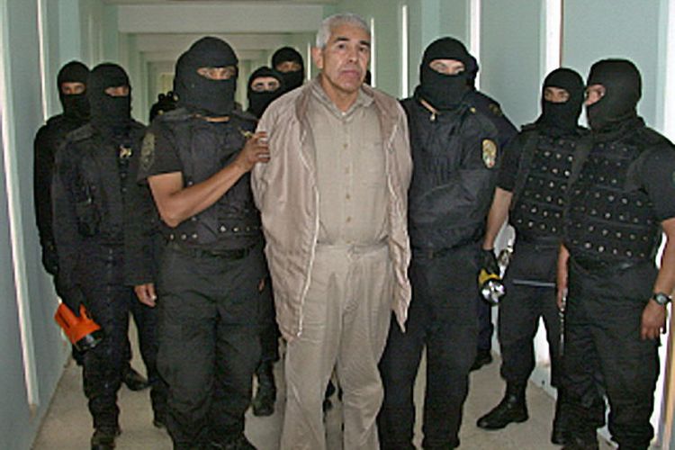 Para personel Federal Preventive Police (PFP) Meksiko saat menangkap gembong narkoba Rafael Caro Quintero di Guadalajara, negara bagian Jalisco, Meksiko, 29 Januari 2005.