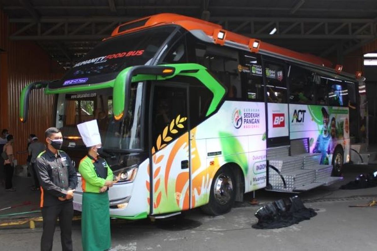 Humanity Food Bus siap sajikan makanan hingga 5.000 porsi untuk masyarakat terdampak PPKM Darurat.