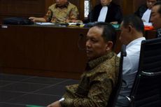 Bantah Terima Uang, Bupati Halmahera Timur Dikonfrontasi di Pengadilan