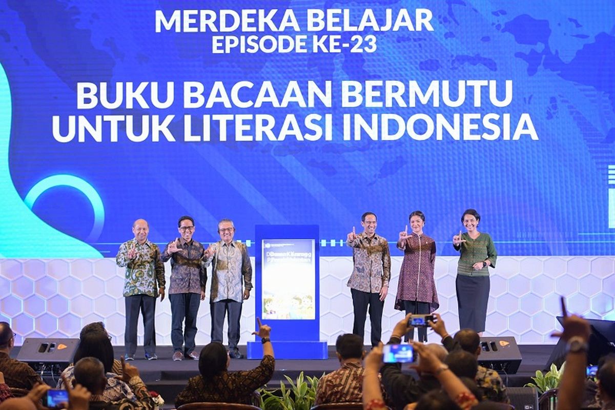 Kementerian Pendidikan, Kebudayaan, Riset, dan Teknologi (Kemendikbudristek) meluncurkan kebijakan Merdeka Belajar Episode Ke-23: Buku Bacaan Bermutu untuk Literasi Indonesia di Kantor Kemendikbudristek, Jakarta (27/2/2023). 