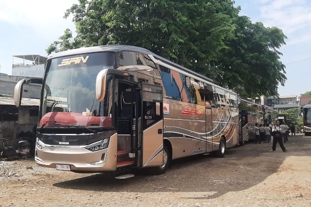 Perusahaan Otobus Siliwangi Antar Nusa (PO SAN) menghadirkan 4 unit bus terbaru dengan rute Pekanbaru-Blitar, menggunakan sasis Scania K360 IB Opticruise dari United Tractors, Selasa (4/10/2022).