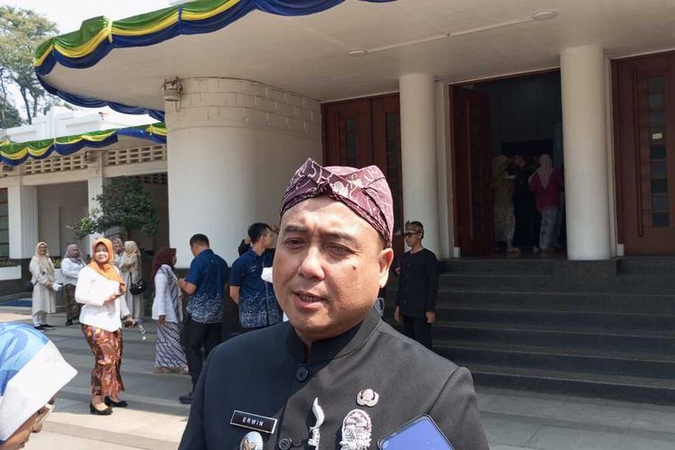 Curhat Wakil Wali Kota Bandung Erwin Tak Lagi Dilibatkan dalam Pemerintahan, Hanya Turun Tangani Masalah Warga