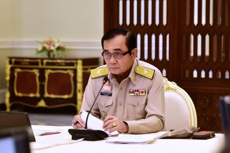 Perdana Menteri Thailand Prayut Chan-O-Cha saat memimpin pertemuan di Kantor Pemerintah di Bangkok, Thailand. (AFP/ROYAL THAI GOVERNMENT)