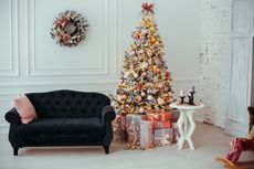 3 Tips Meletakkan Pohon Natal di Ruang Keluarga Kecil