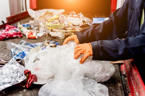 Bantu Penanganan Masalah Sampah, Pemkot Metro Beri Insentif ke Bank Sampah