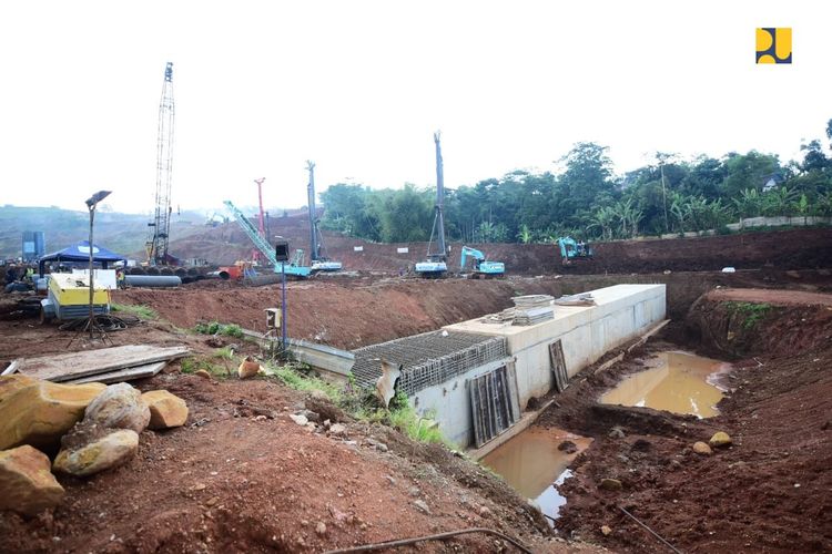 Progres konstruksi Tol Cisumdawu, Sabtu (11/06/2022).