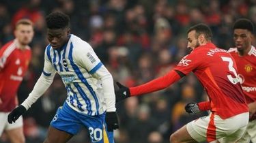 Angin Segar dari Brighton, Peluang Man United Rekrut Baleba Menguat