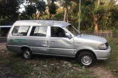 Hindari Motor Saat Menyalip, Mobil Puskesmas Keliling Terguling di Jalur Patuk, Gunungkidul