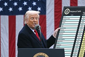 Trump Patok Tarif Baru untuk 60 Negara, Indonesia Terdampak