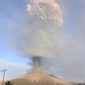 Gunung Lewotobi dan Lewotolok Meletus Bersamaan Sore Ini