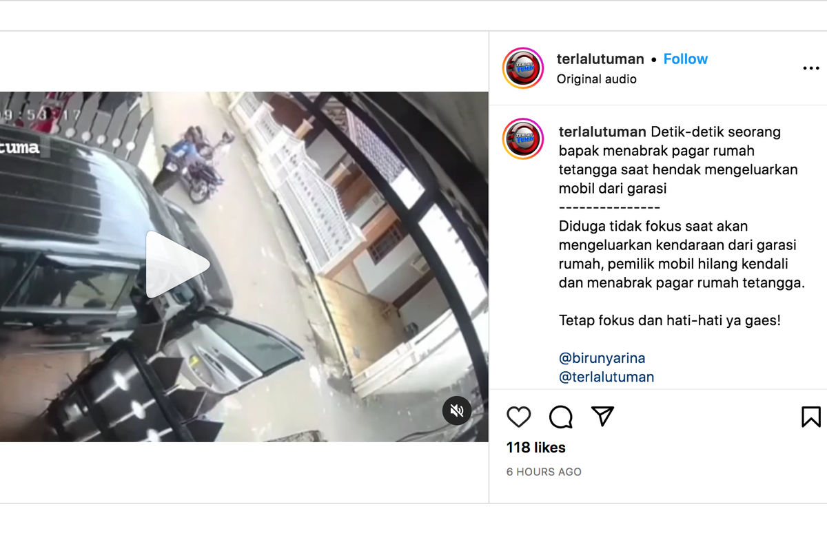 mobil tabrak pagar