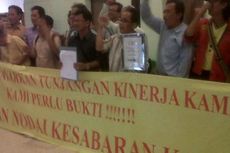 Pegawai Universitas Indonesia Unjuk Rasa Tuntut Pembayaran Tunjangan Kinerja