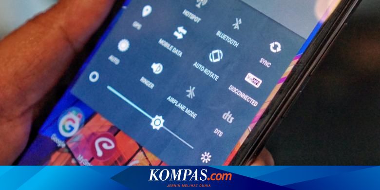 Bagaimana Jika Anda Tak Aktifkan Airplane Mode Saat Naik Pesawat