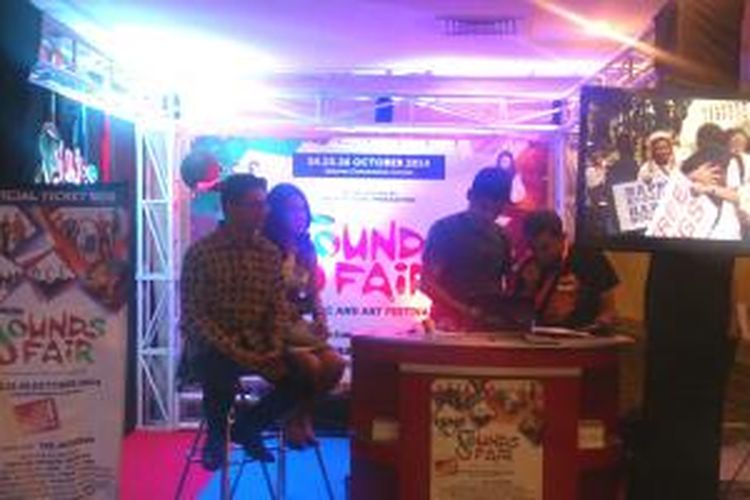 Stan Sounds Fair di Kompas Travel Fair 2014, Jakarta Convention Center, Minggu (28/9/2014).