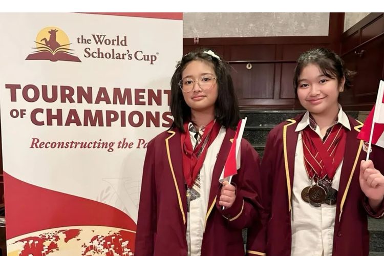Aisha Kintan Katiluna dan Neby Raihana Zahra, dua siswa Indonesia yang raih 11 medali di ajang internasional. 