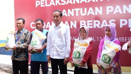 Istana: Bansos Bersumber dari APBN, Tak Ada Hubungan dengan Pemilu 