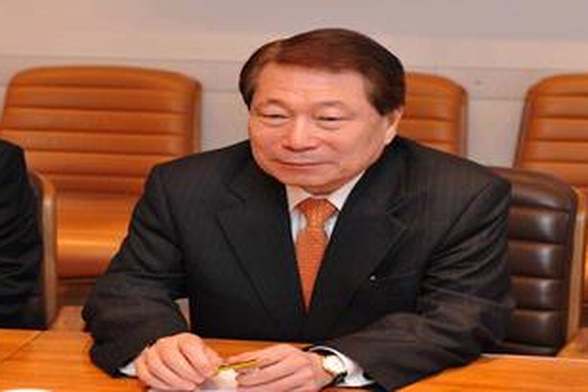 Yu Myung Hwan, Menteri Luar Negeri Korea Selatan