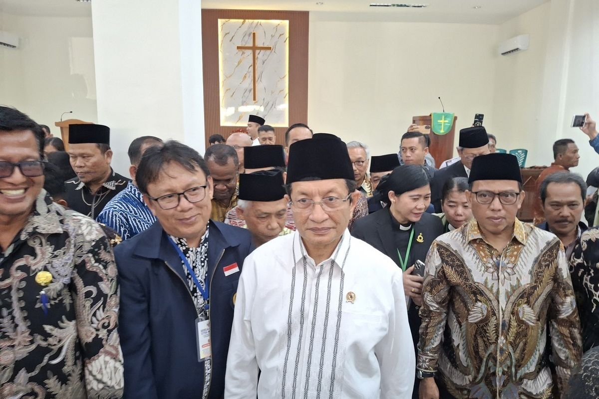 Menteri Agama RI Nasaruddin Umar saat meresmikan Gereja Bersama di Citra Maja City, Kabupaten Lebak, Banten, Kamis (25/9/2025).