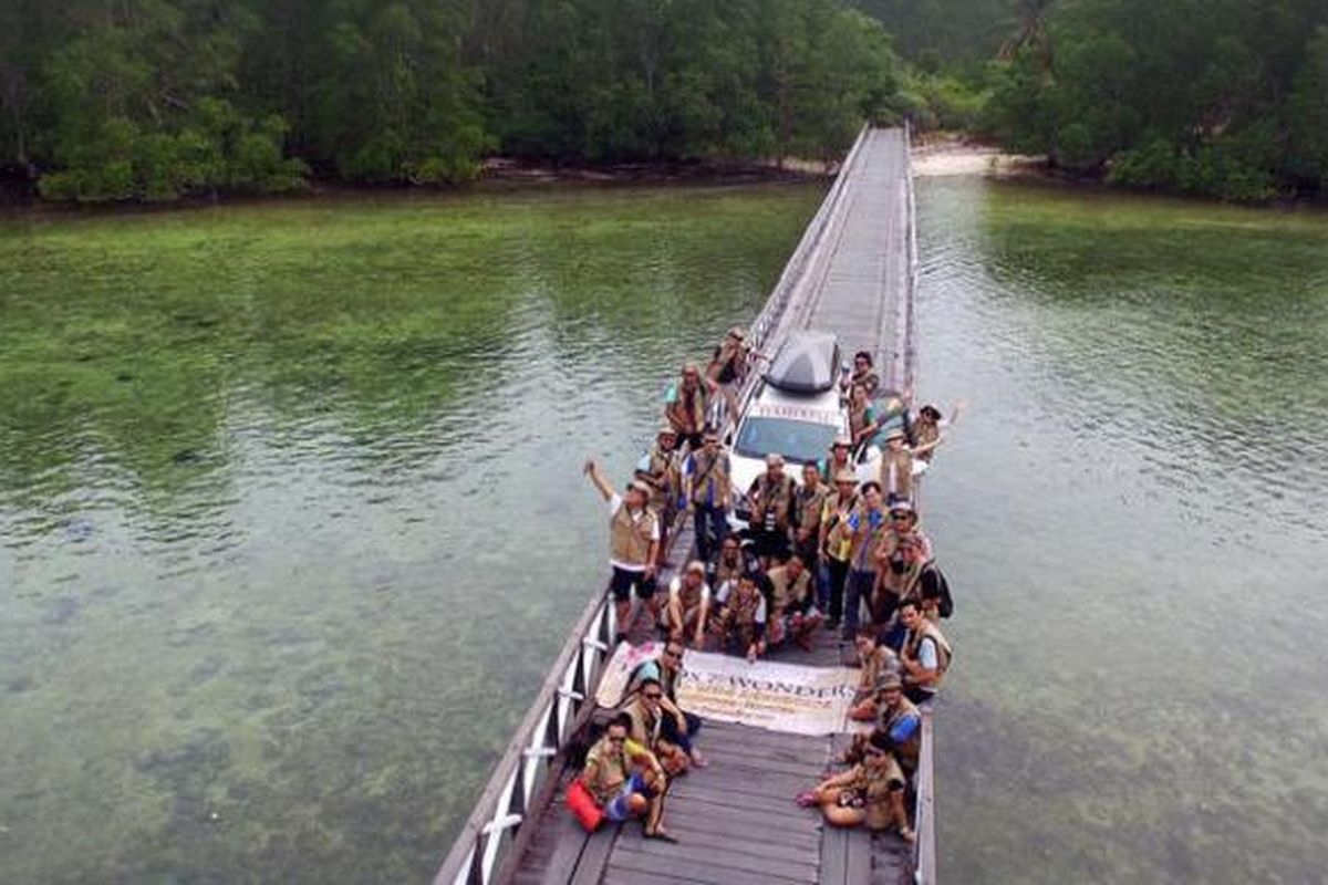 Pulau Maratua di Kabupaten Berau, Kalimantan Timur.